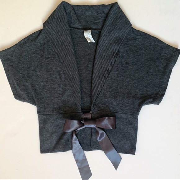 unbranded Jackets & Blazers - Cropped Knitted Vest with Ribbon